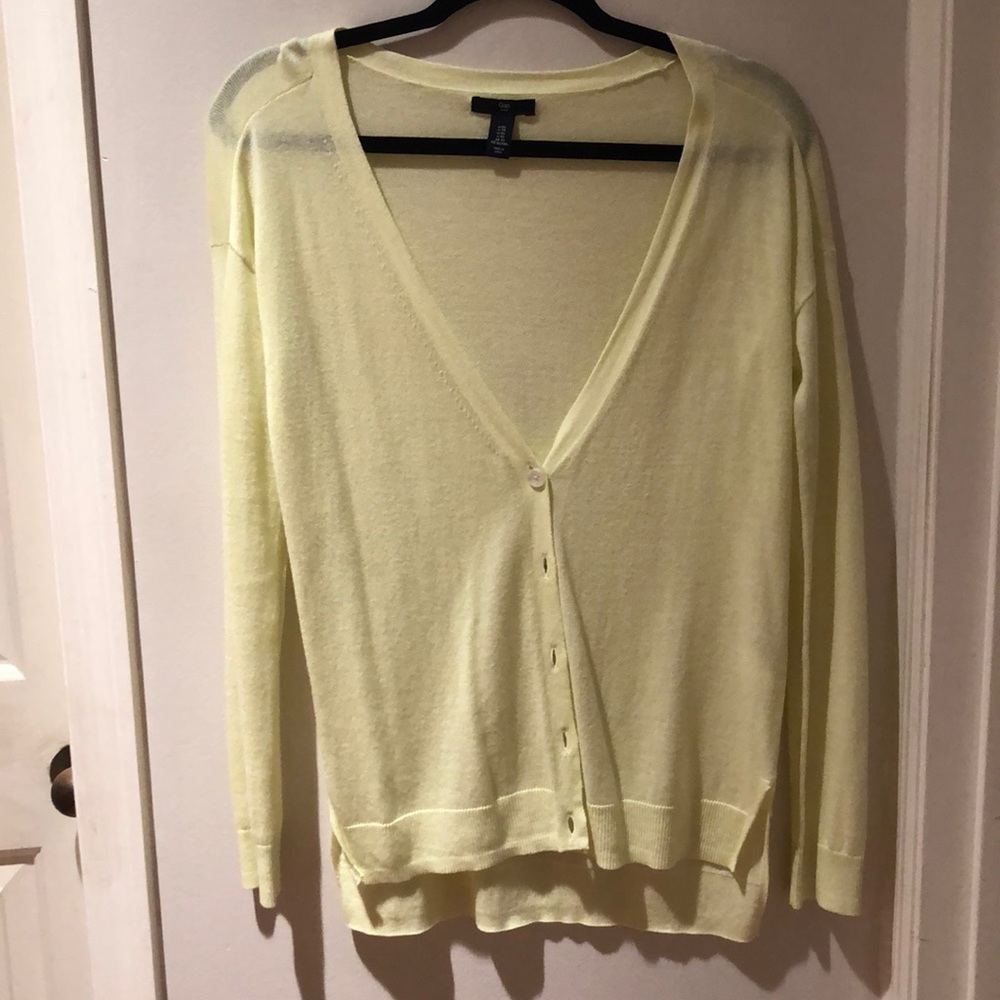 NWOT Light Yellow Gap Cardigan